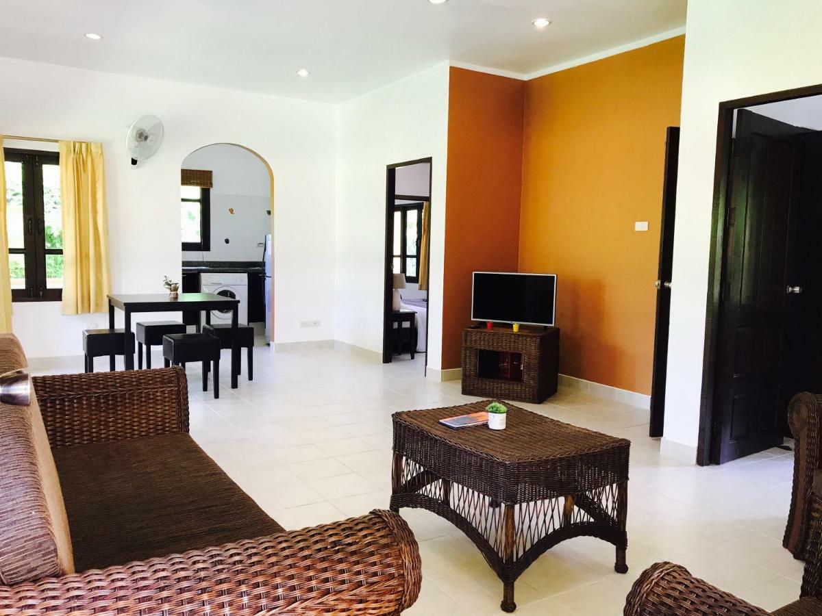 Marilyns Residential Resort Maret 外观 照片