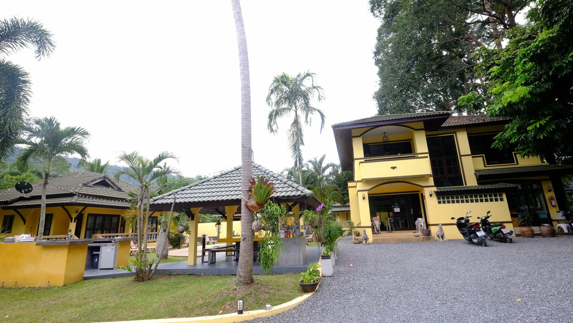 Marilyns Residential Resort Maret 外观 照片